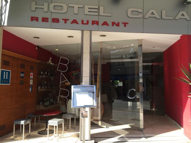Hotel Calasanz Molins de Rei Exteriér fotografie
