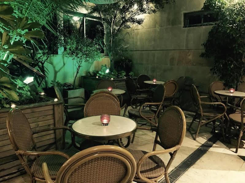 Hotel Calasanz Molins de Rei Exteriér fotografie